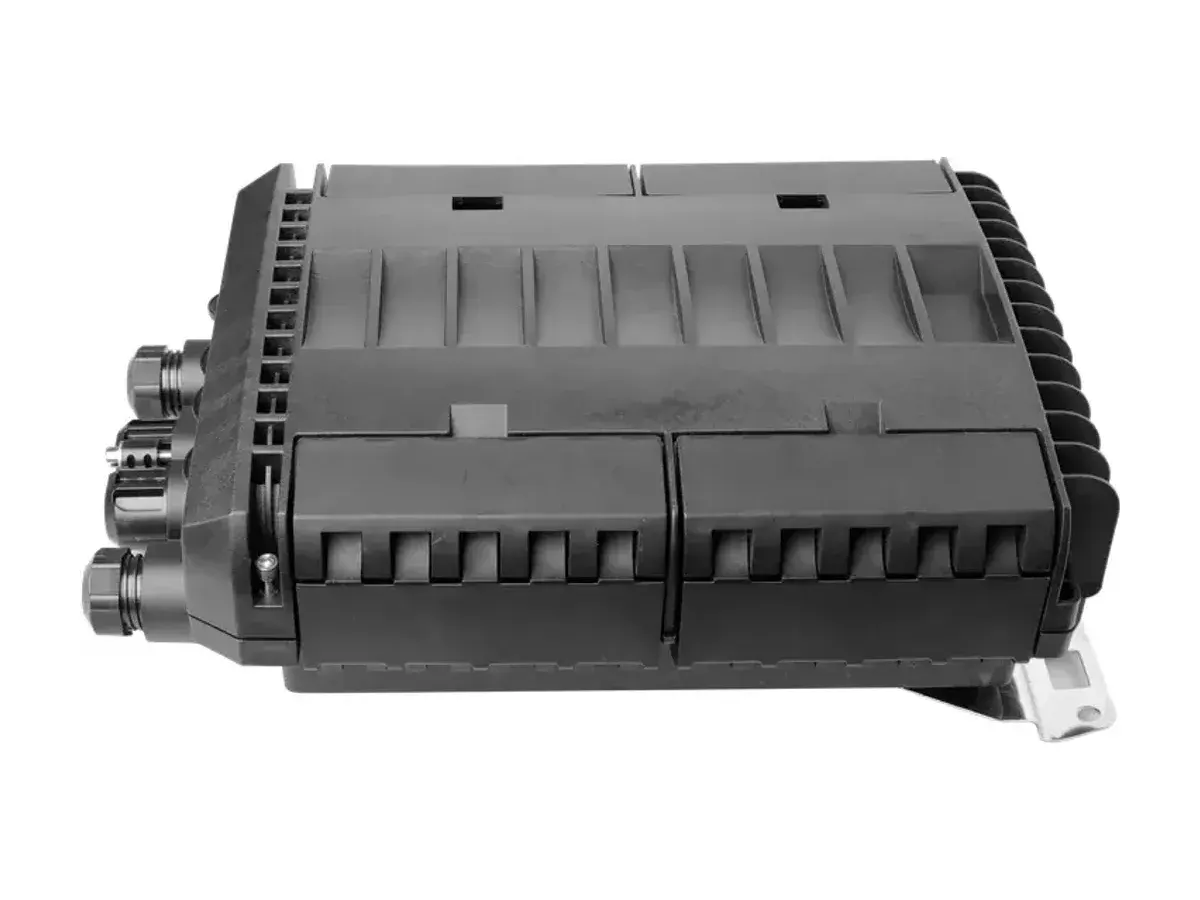 DYS FTTH-154 terminal box side profile with mounting bracket